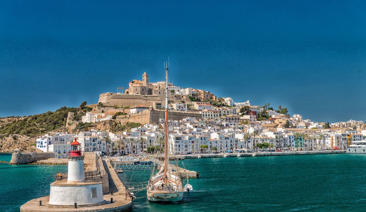 crucero con niños y familia monoparental eclise solar en verano 2027